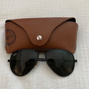 Black and black Ray ban